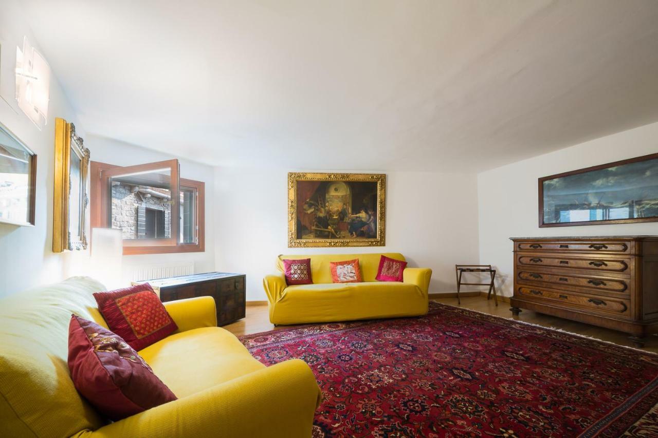 Heart Of Apartment